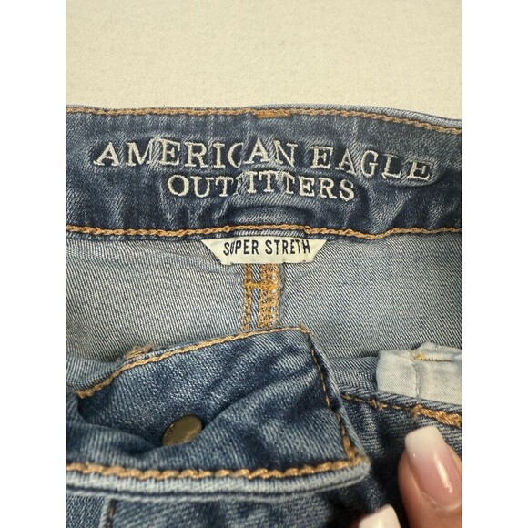 American Eagle Hi-Rise Shortie Denim Shorts Size 10 Distressed Frayed Hem - Picture 2 of 8